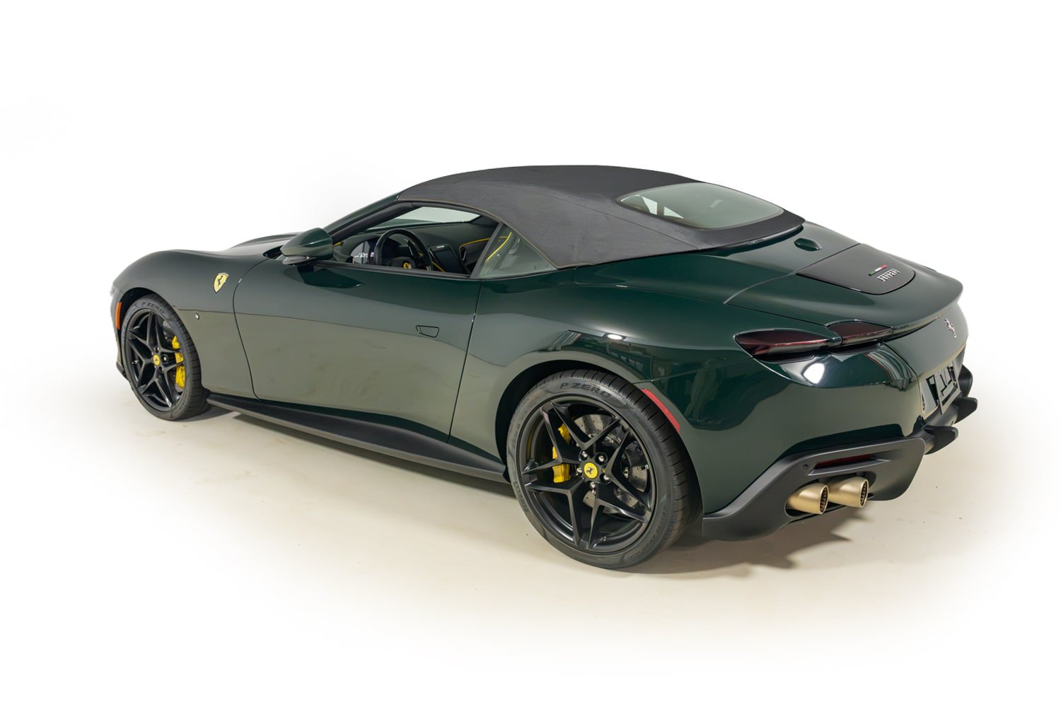Used 2025 Ferrari Roma Spider RWD image 13