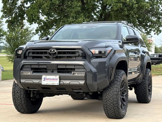 Used 2025 Toyota 4Runner SR5 AWD/4WD image 3