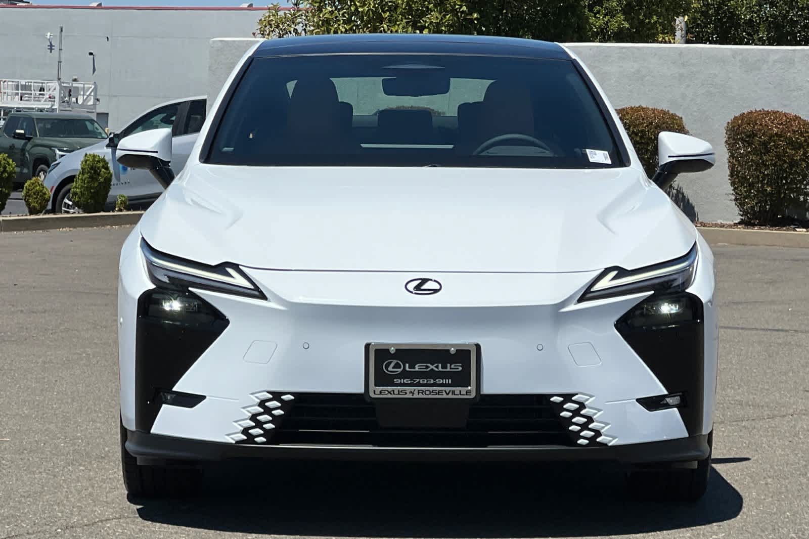 New 2026 Lexus ES 350e w/ Cold Area Package FWD image 10