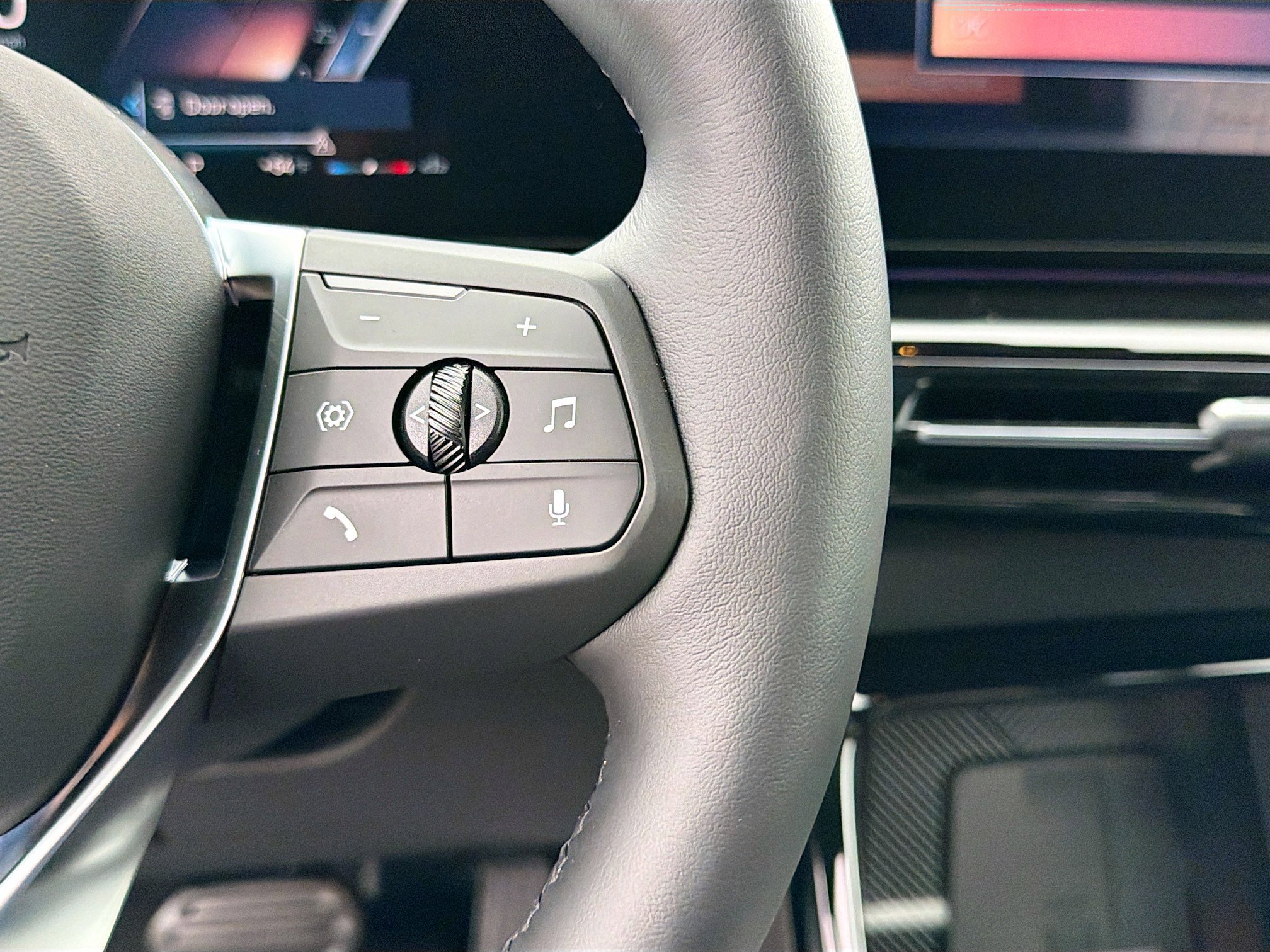 New 2026 BMW X1 xDrive28i w/ Technology Package image 39