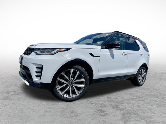 Certified 2025 Land Rover Discovery Dynamic SE AWD/4WD image 1