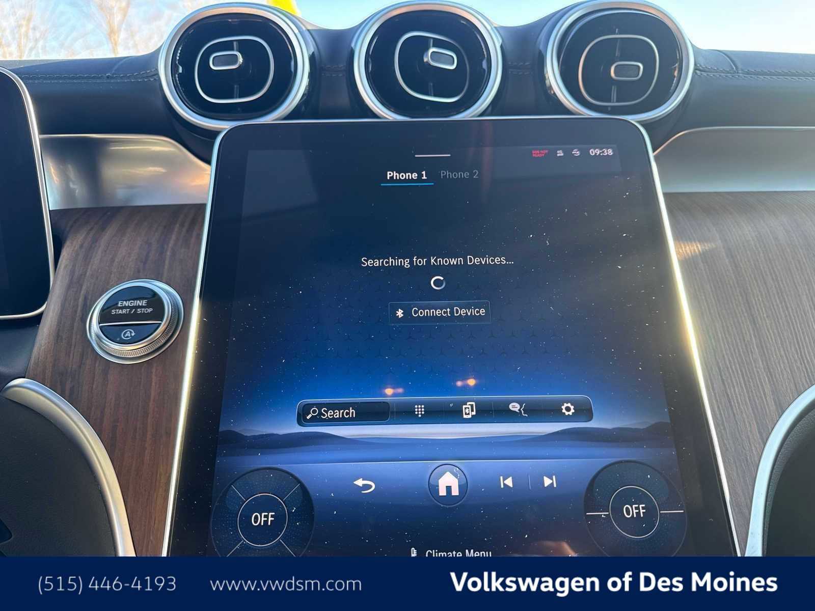 Used 2024 Mercedes-Benz GLC 300 4MATIC image 17