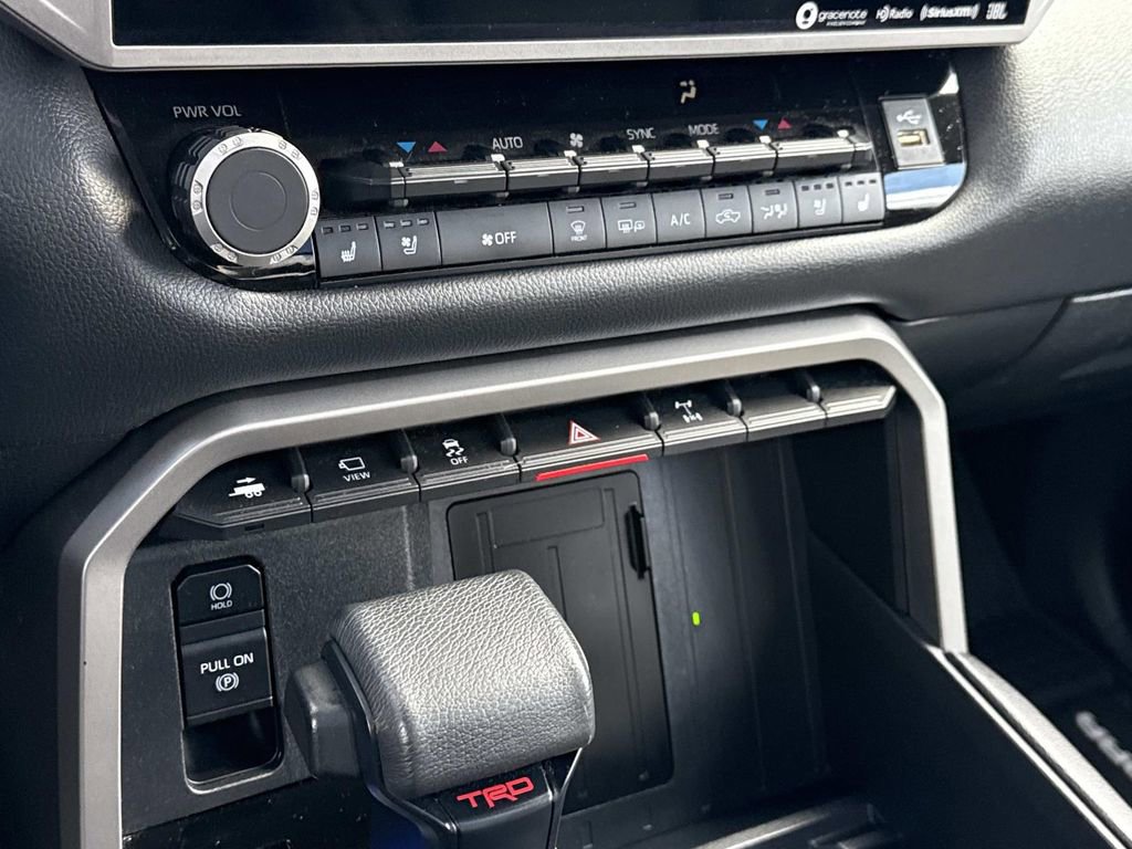 Used 2022 Toyota Tundra Limited w/ TRD Off-Road Package image 5