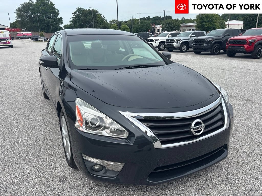 Used 2013 Nissan Altima 2.5 SL w/ 2.5 Moonroof Pkg FWD image 1