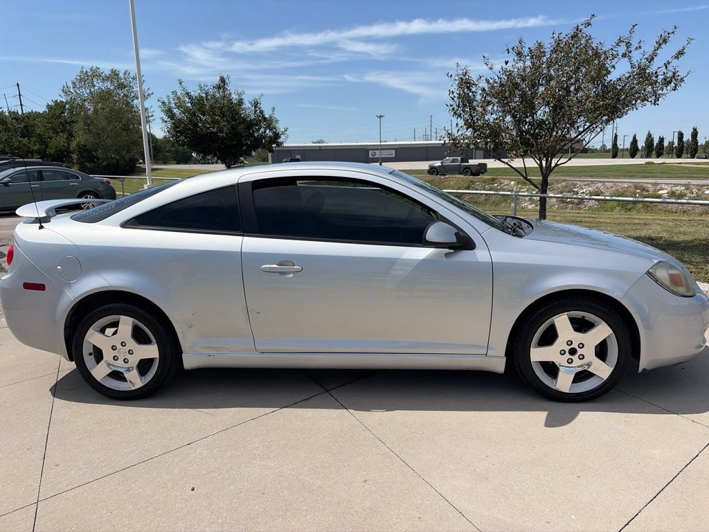 Used 2010 Chevrolet Cobalt LT w/ Preferred Equipment Group FWD image 13