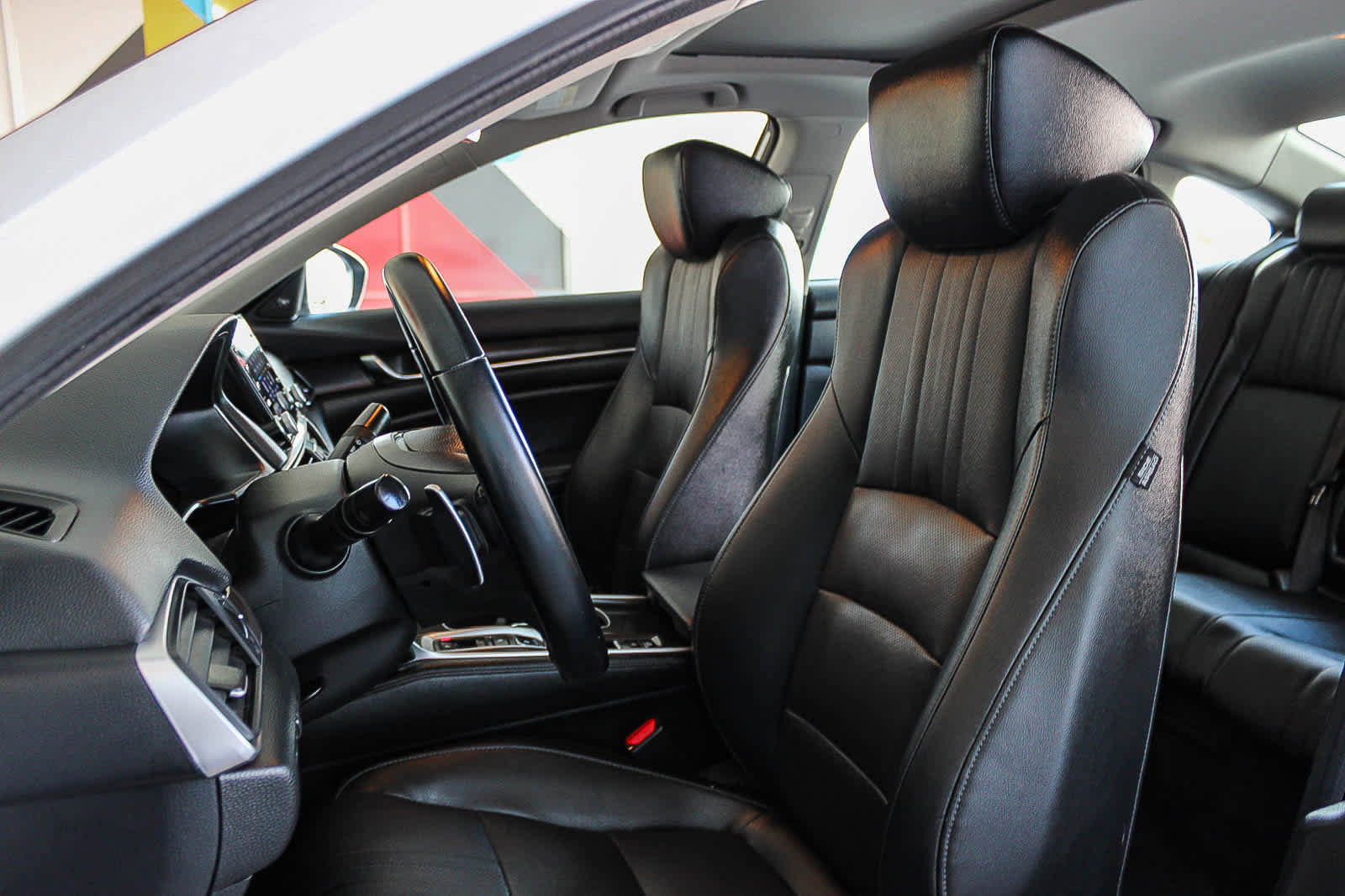 Used 2022 Honda Accord Touring image 17