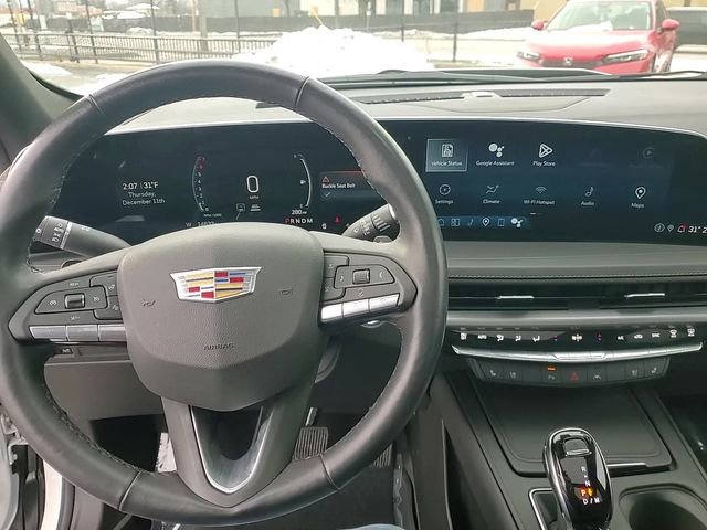 Used 2024 Cadillac XT4 Premium Luxury image 28