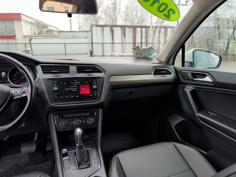 Used 2018 Volkswagen Tiguan SE image 10