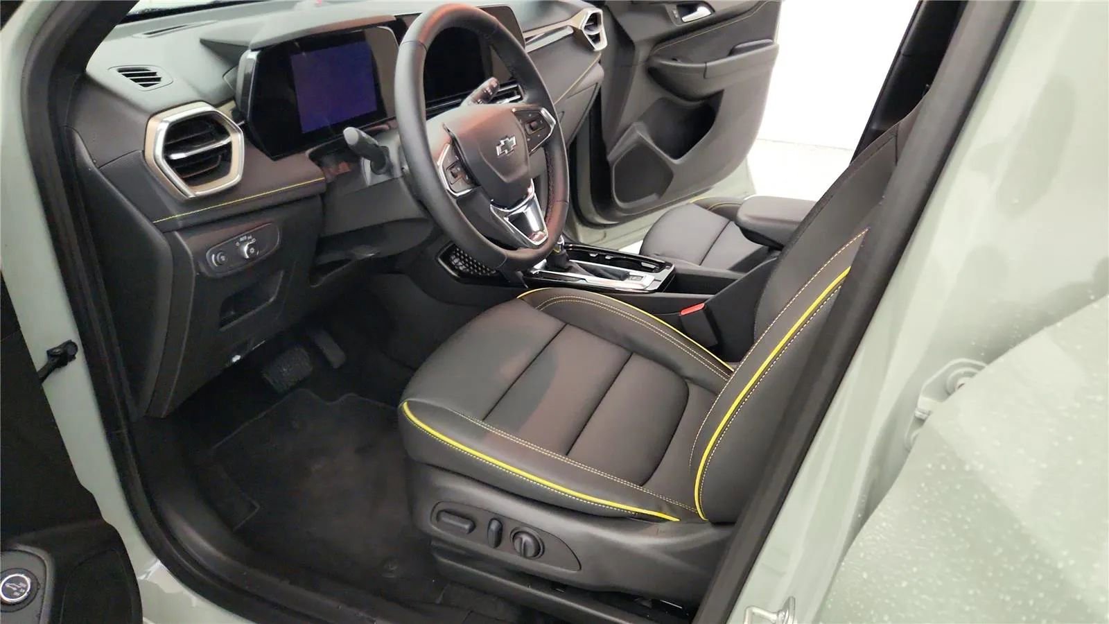 New 2026 Chevrolet TrailBlazer ACTIV w/ Convenience Package image 14