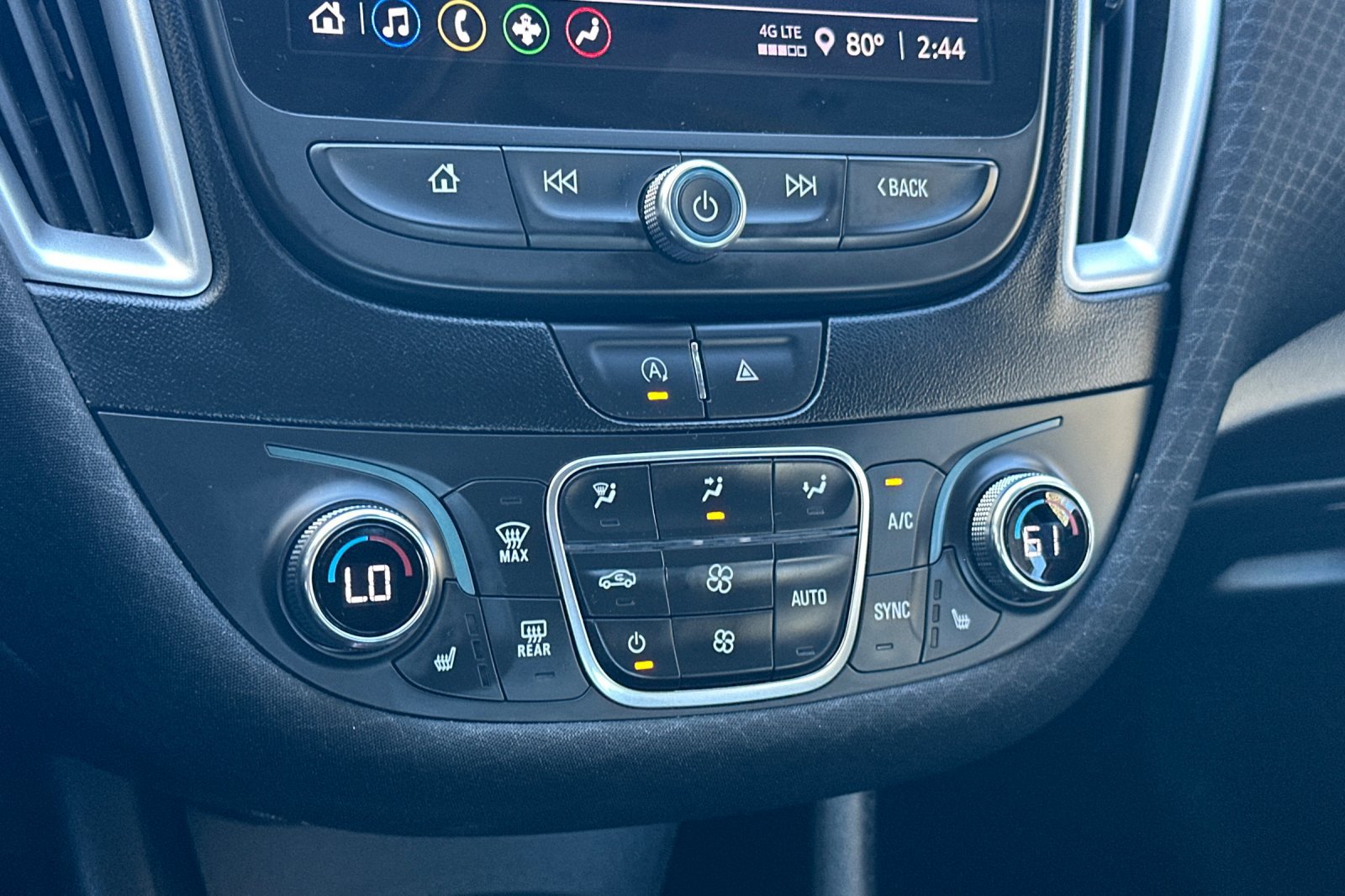 Used 2023 Chevrolet Malibu LT FWD image 19