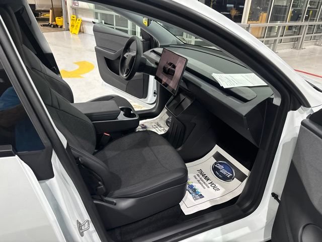 Used 2026 Tesla Model Y Long Range AWD/4WD image 23
