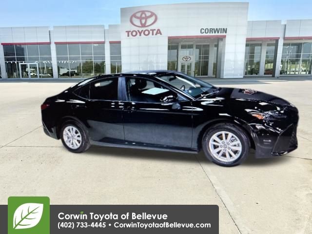 Used 2025 Toyota Camry LE image 20
