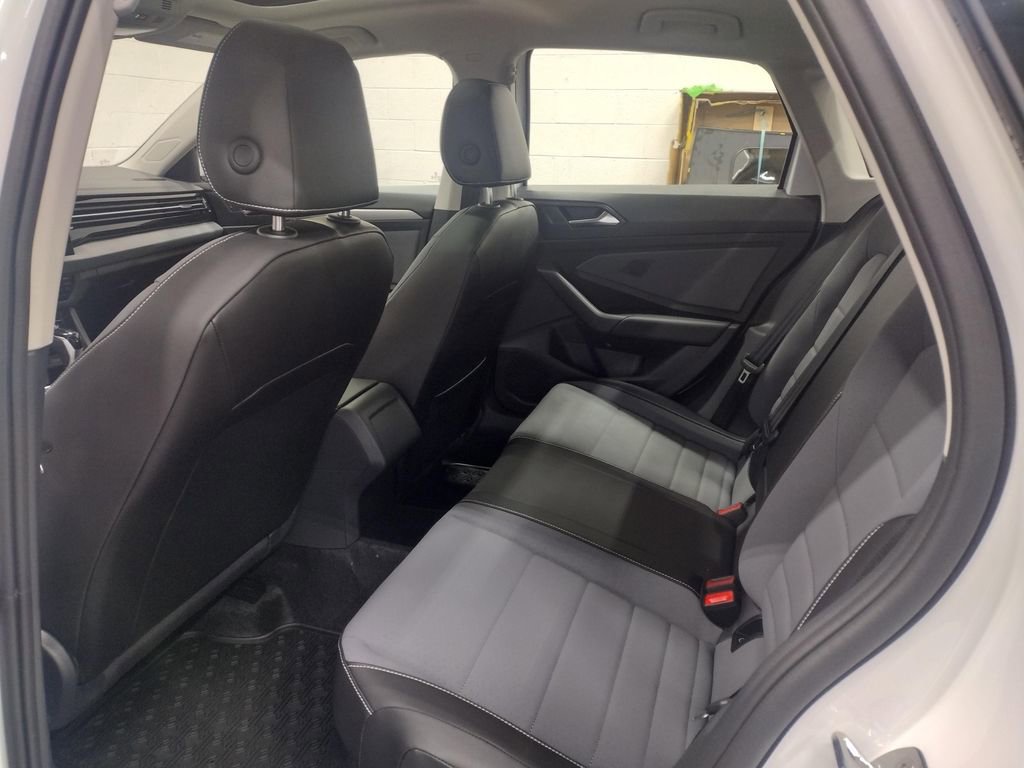 New 2026 Volkswagen Jetta SE image 22