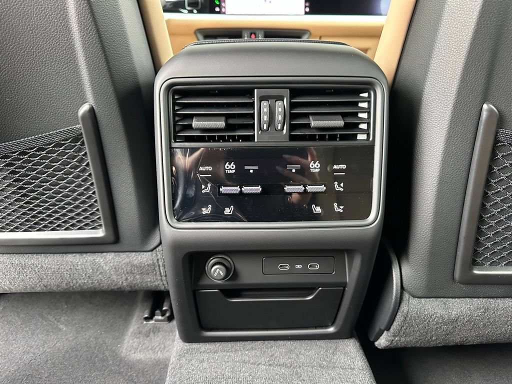 Used 2026 Porsche Cayenne S AWD/4WD image 40