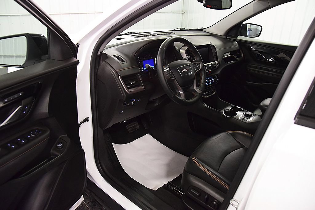 Used 2023 GMC Terrain AT4 w/ LPO, Floor Liner Package AWD/4WD image 14