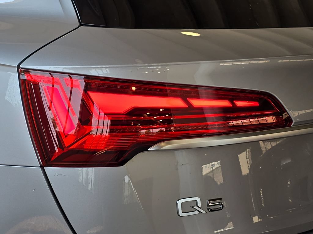 Used 2023 Audi Q5 2.0T Premium w/ Convenience Package AWD/4WD image 33
