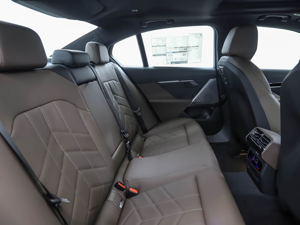 Used 2026 BMW 530i xDrive image 26