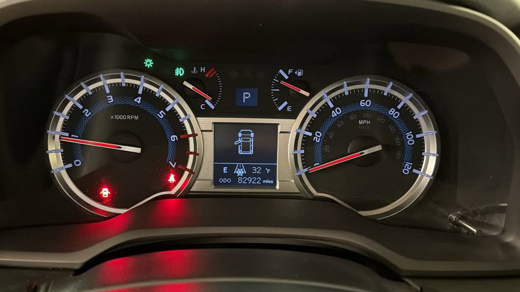 Used 2018 Toyota 4Runner Limited image 29