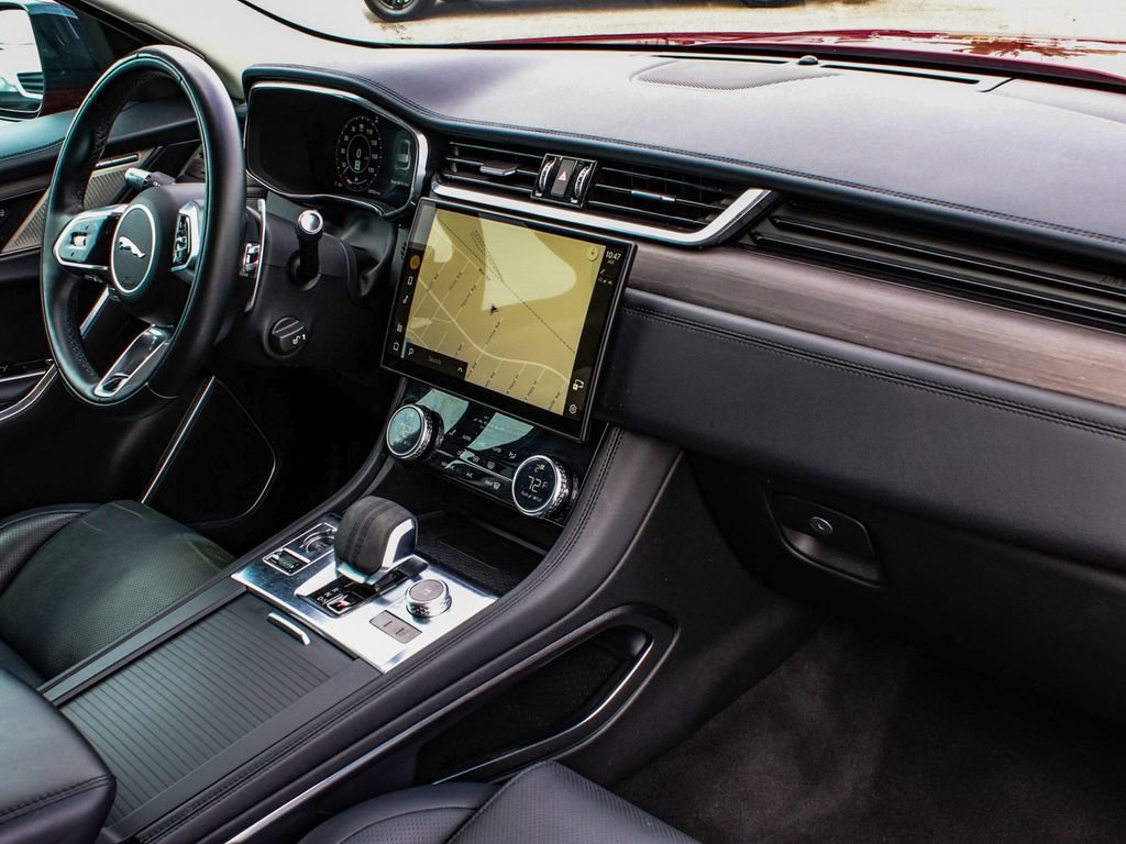 Used 2021 Jaguar F-PACE S AWD/4WD image 42