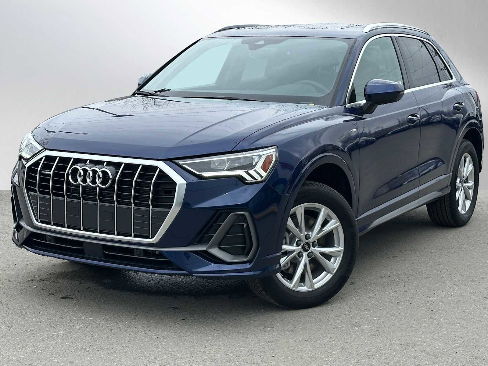 New 2025 Audi Q3 2.0T Premium Plus