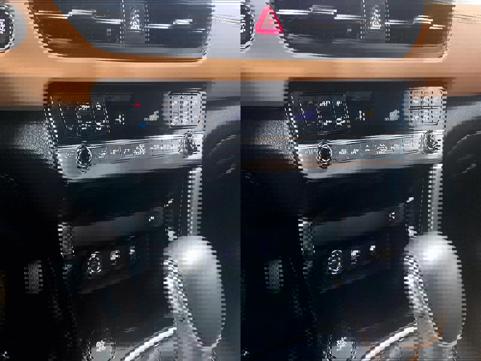 Used 2025 Kia Seltos EX w/ EX Sunroof Package image 26