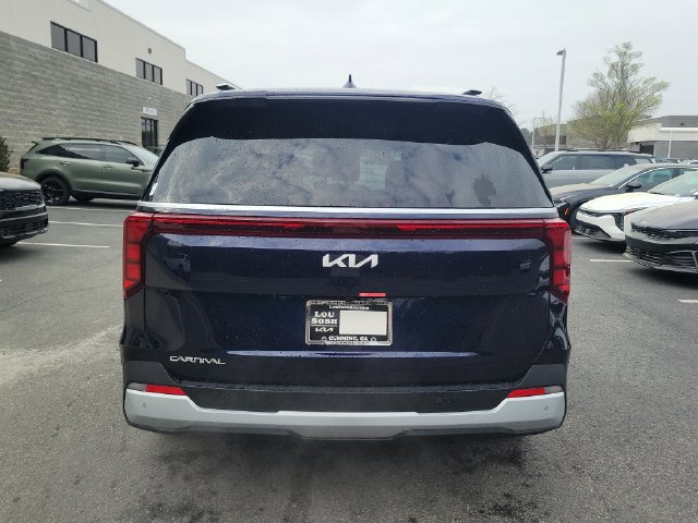 New 2026 Kia Carnival EX FWD image 5