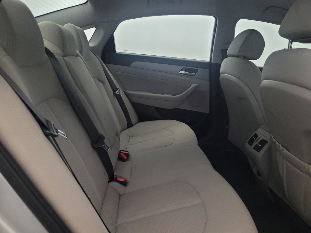 Used 2019 Hyundai Sonata SEL w/ Tech Package 02 FWD image 19