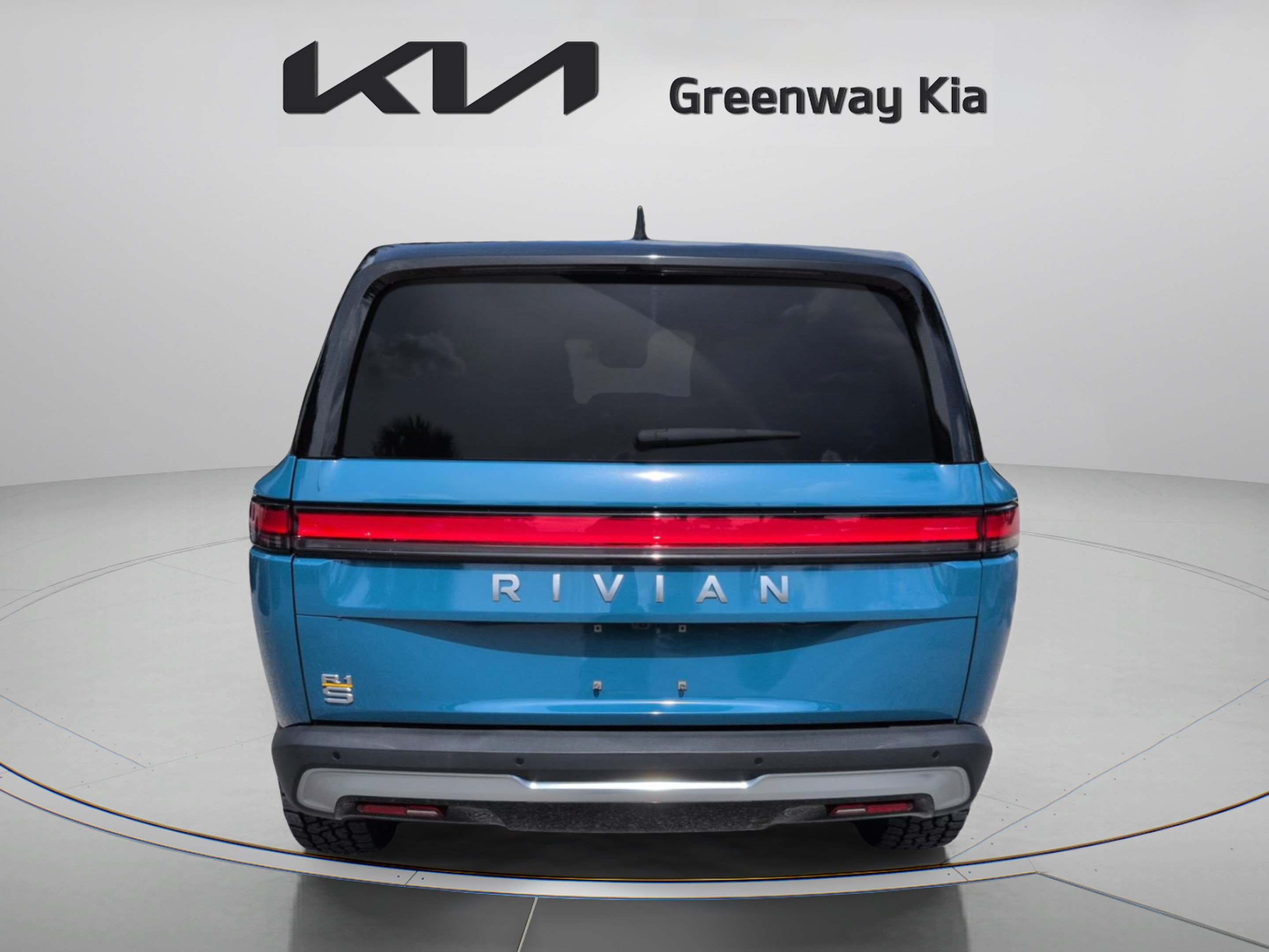 Used 2023 Rivian R1S Adventure Quad AWD/4WD image 7