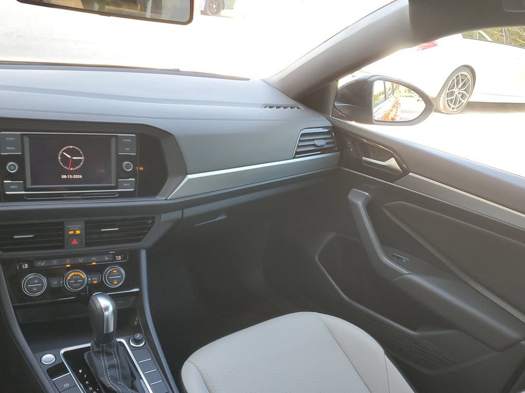 Certified 2020 Volkswagen Jetta R-Line FWD image 21