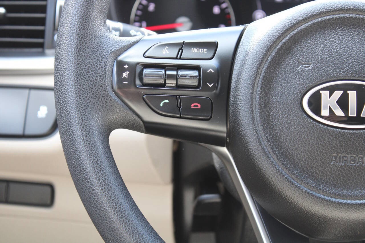 Used 2018 Kia Sorento LX image 36