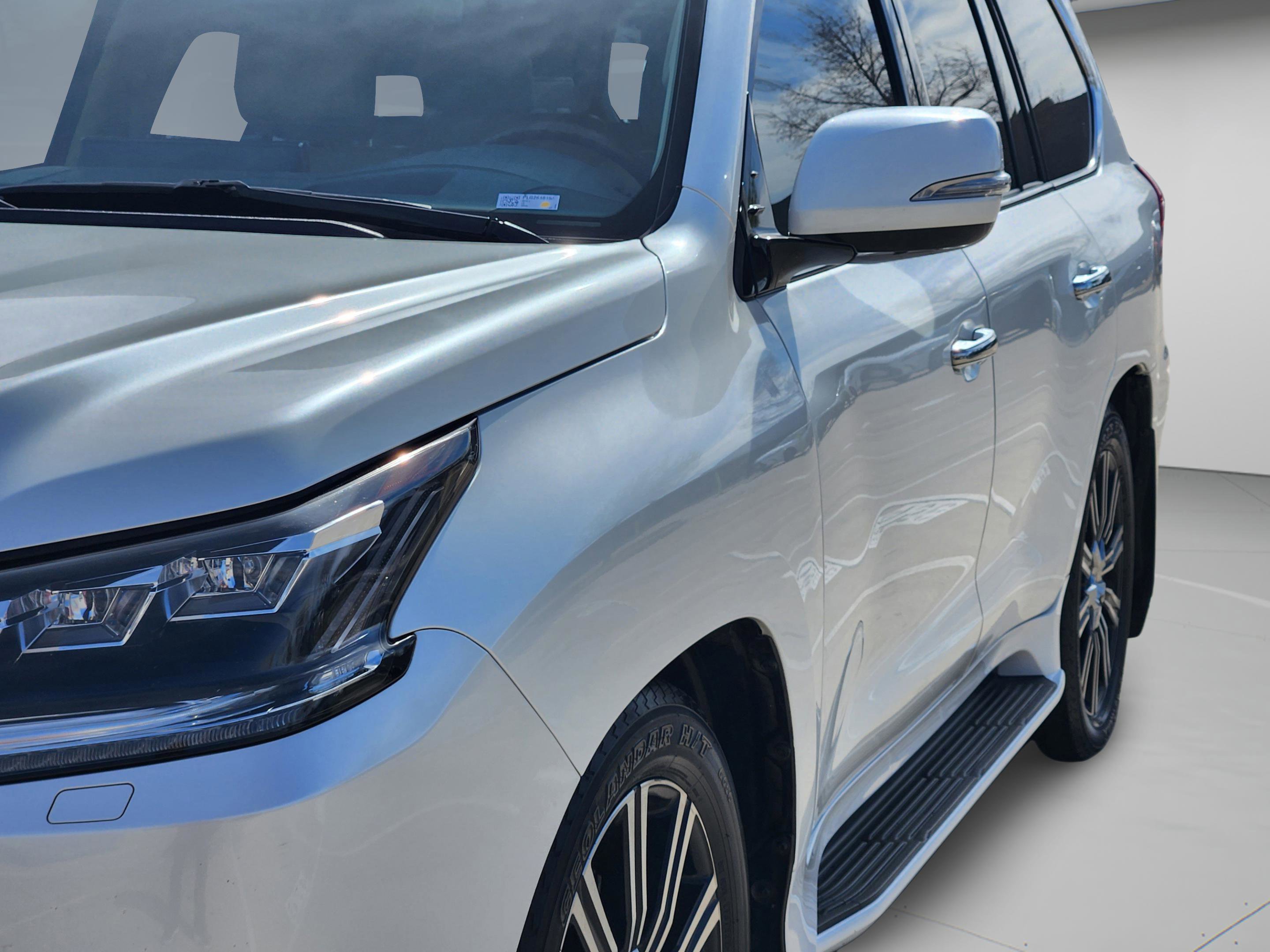 Used 2018 Lexus LX 570 4WD w/ Luxury Package image 41