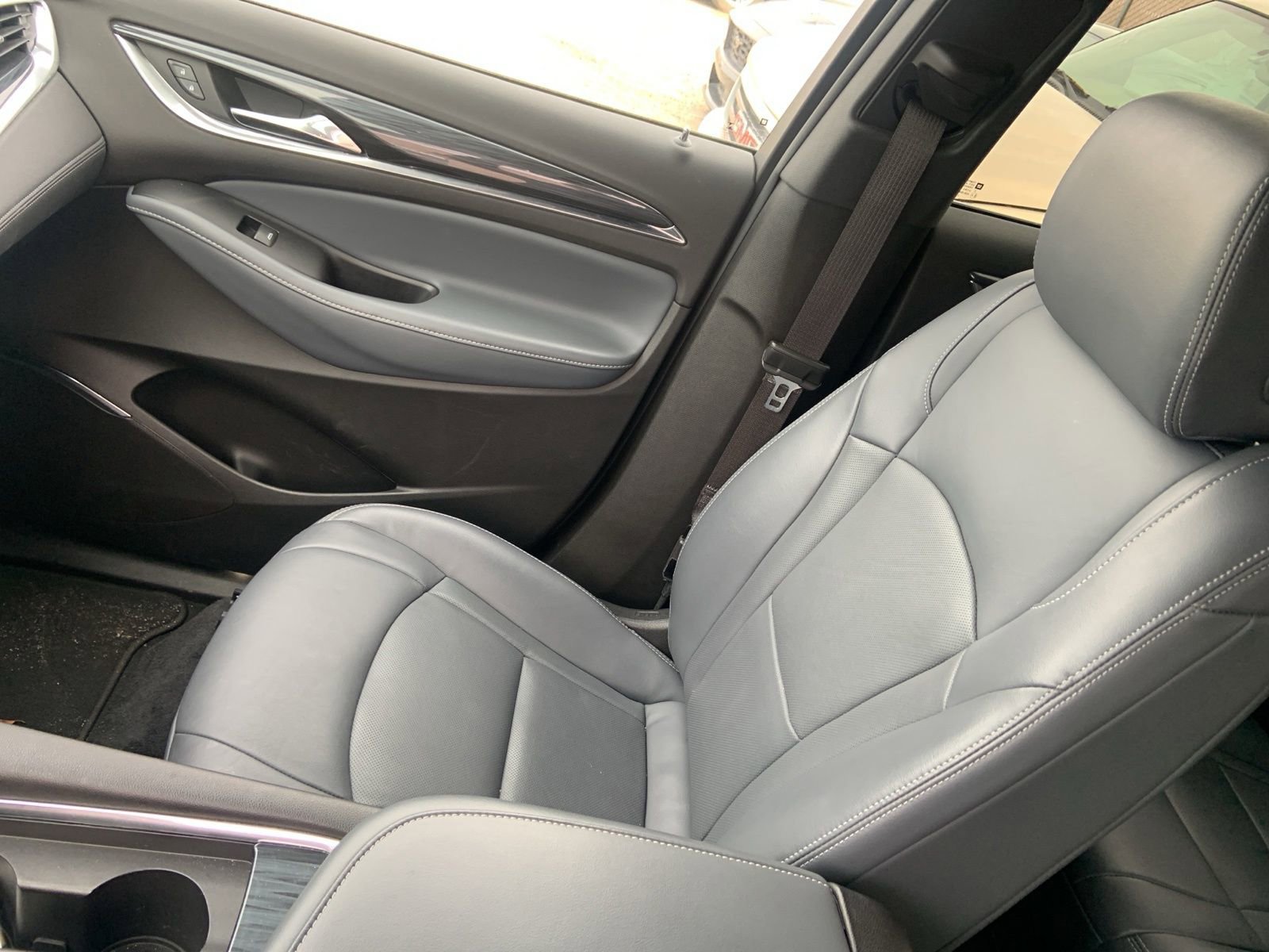 Used 2023 Buick Enclave Premium image 19