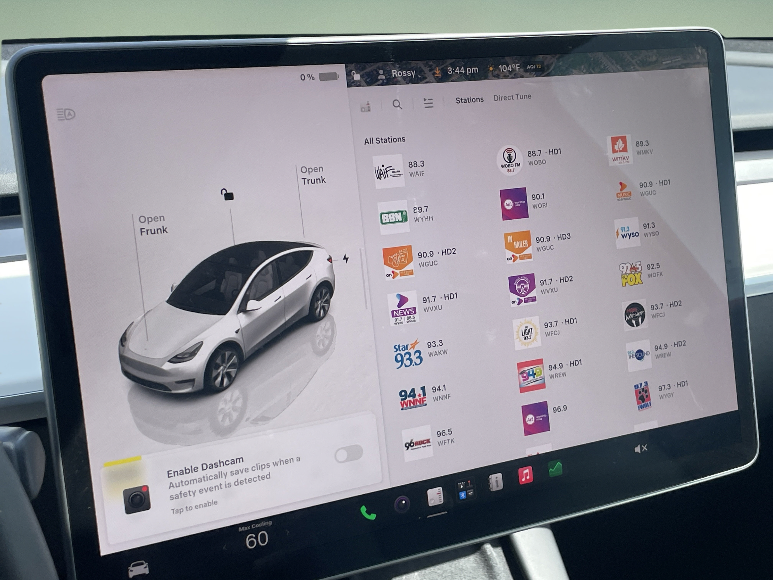 Used 2023 Tesla Model Y Long Range AWD/4WD image 18