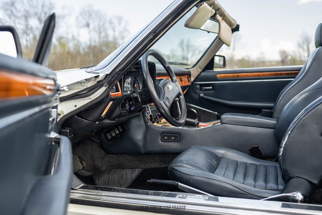 Used 1989 Jaguar XJS V12 Convertible image 29