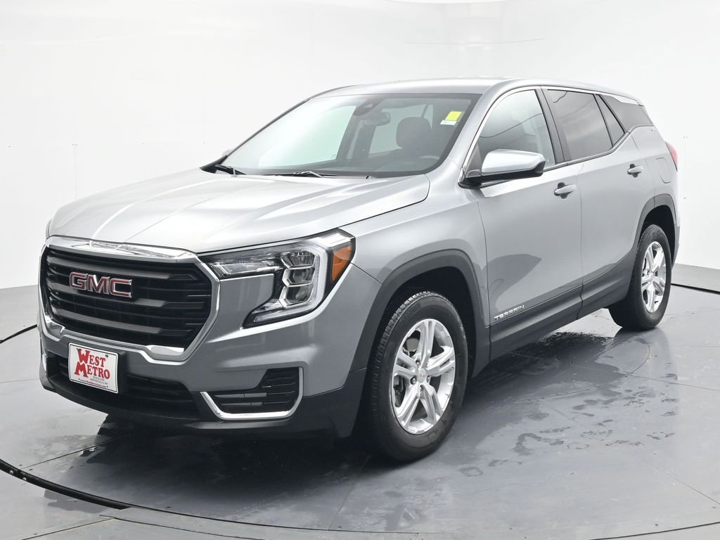 Certified 2024 GMC Terrain SLE image 1