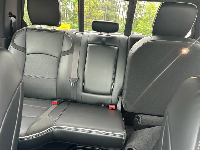 New 2026 RAM 2500 Laramie AWD/4WD image 18