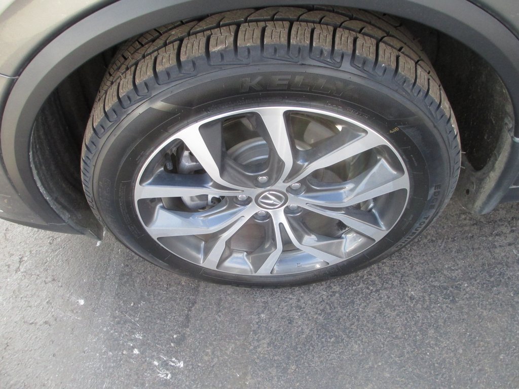 Used 2024 Acura MDX SH-AWD w/ Technology Package image 14