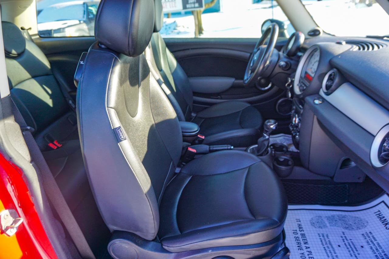 Used 2011 MINI Cooper Hardtop image 20
