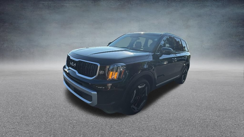 Used 2024 Kia Telluride EX w/ EX Captain's Chair Package AWD/4WD image 6
