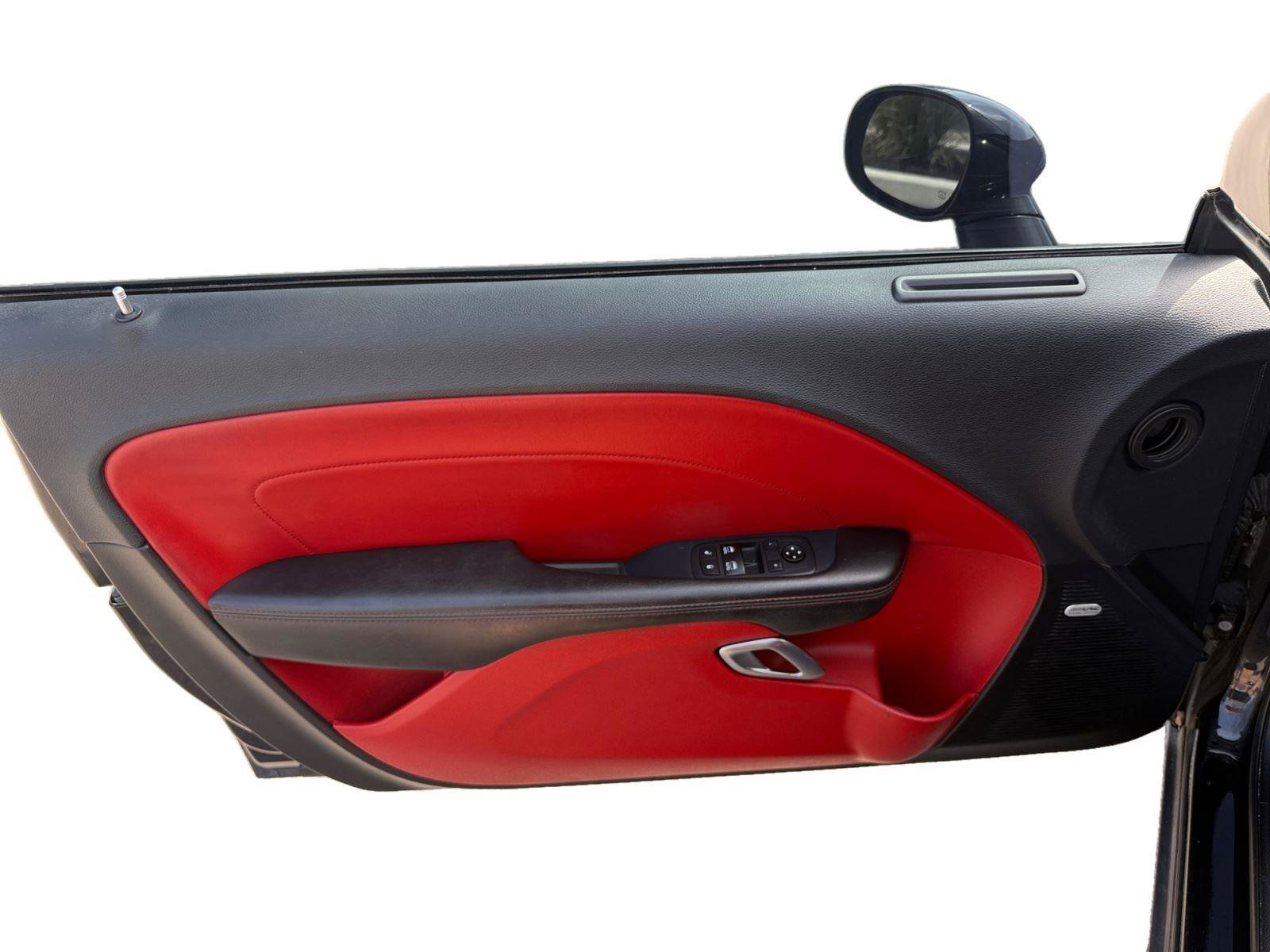 Used 2018 Dodge Challenger R/T Scat Pack w/ Leather Interior Group RWD image 9
