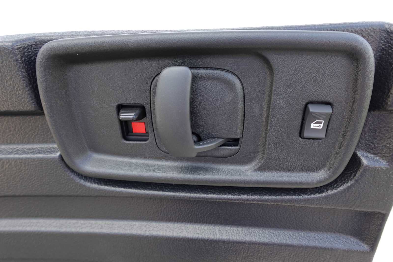 New 2025 GMC Savana 2500 w/ Driver Convenience Package image 18