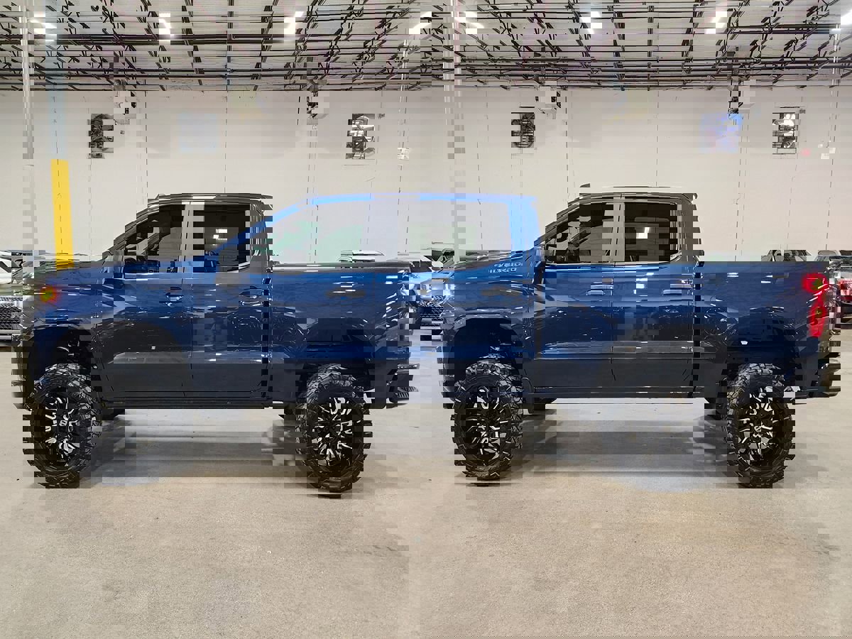 Used 2022 Chevrolet Silverado 1500 Custom w/ Safety Confidence Package image 7