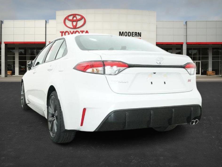 New 2026 Toyota Corolla SE image 18
