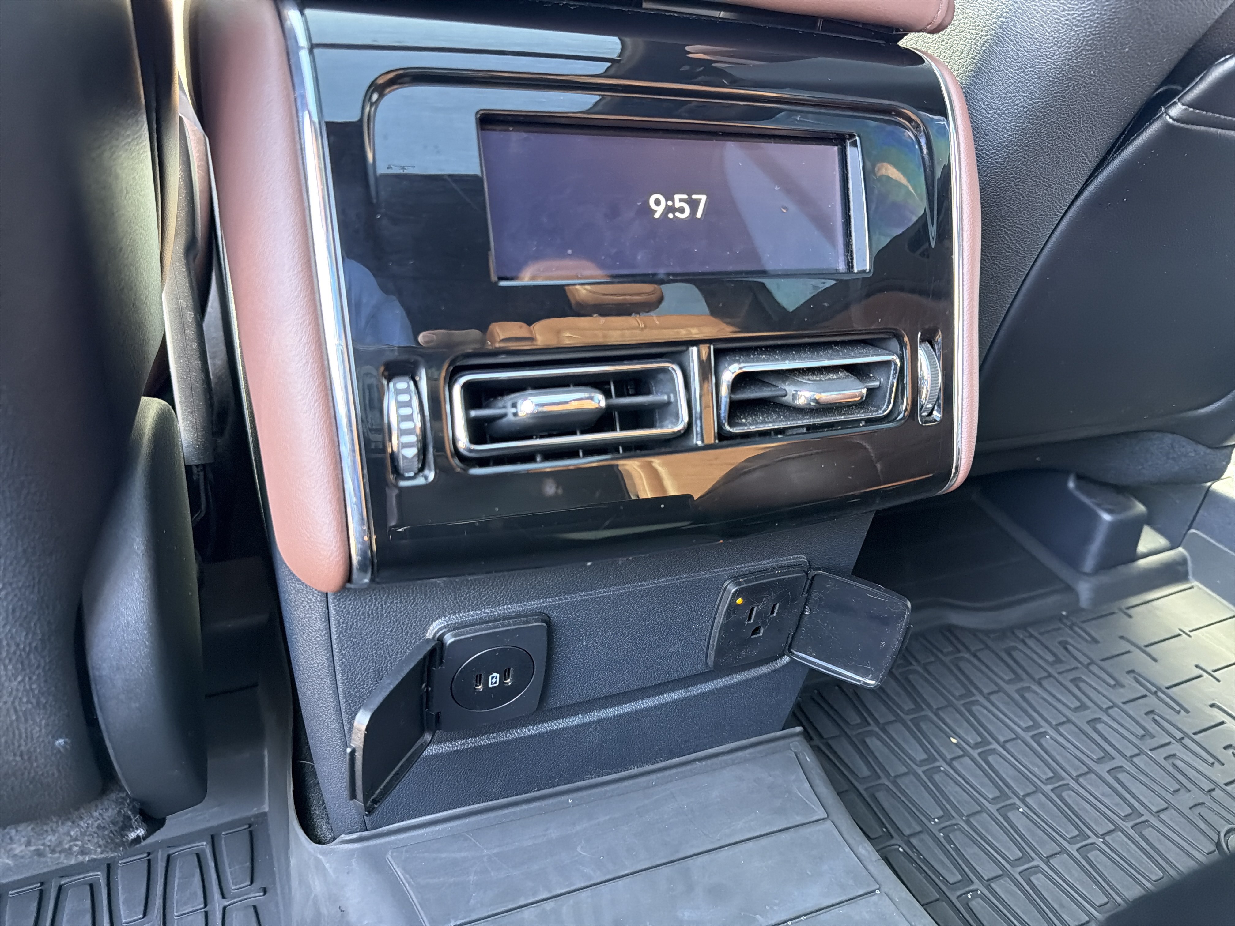 Used 2025 Lincoln Aviator Reserve w/ Luxury Package RWD image 20