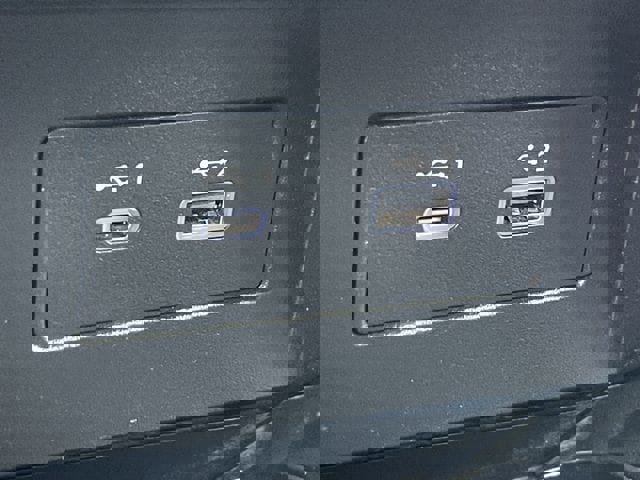 Used 2023 Nissan Titan SV w/ SV Convenience Package RWD image 20