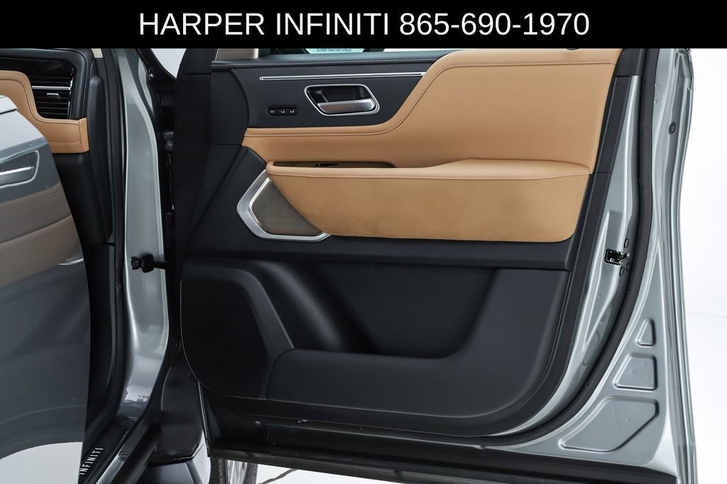 Used 2025 INFINITI QX80 Sensory AWD/4WD image 32