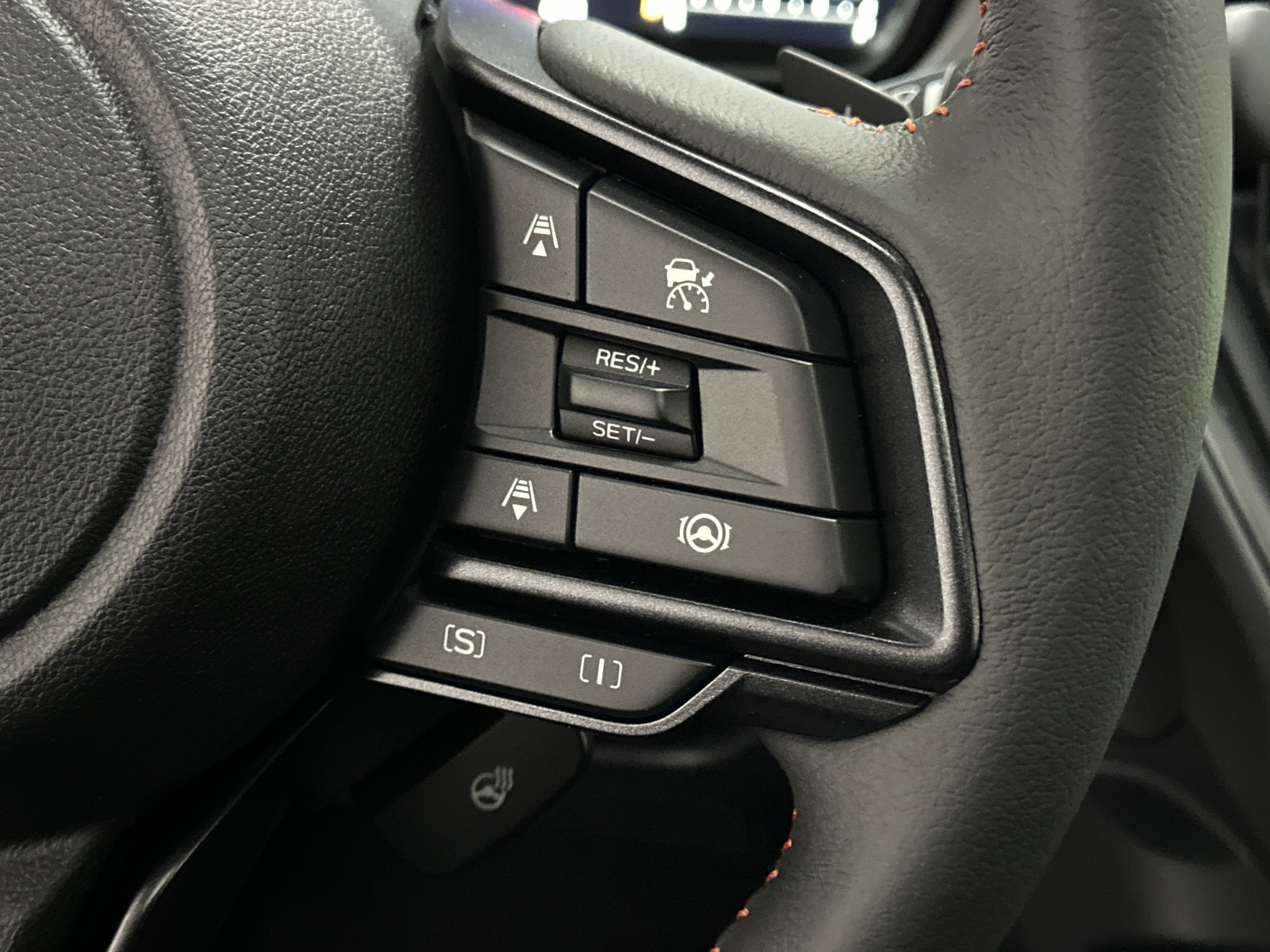 New 2026 Subaru Crosstrek 2.5i Limited w/ Crosstrek Mirror Package image 28