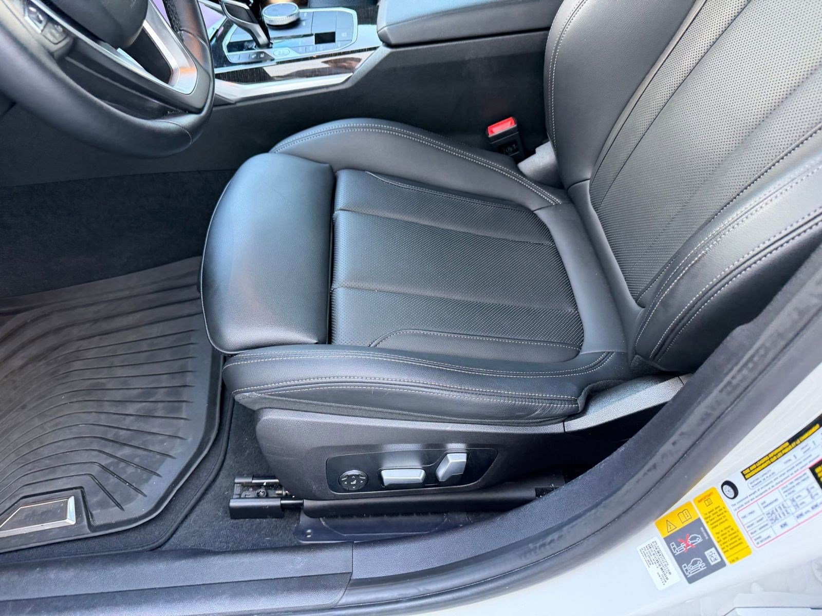Certified 2022 BMW 330e xDrive w/ Driving Assistance Package AWD/4WD image 13