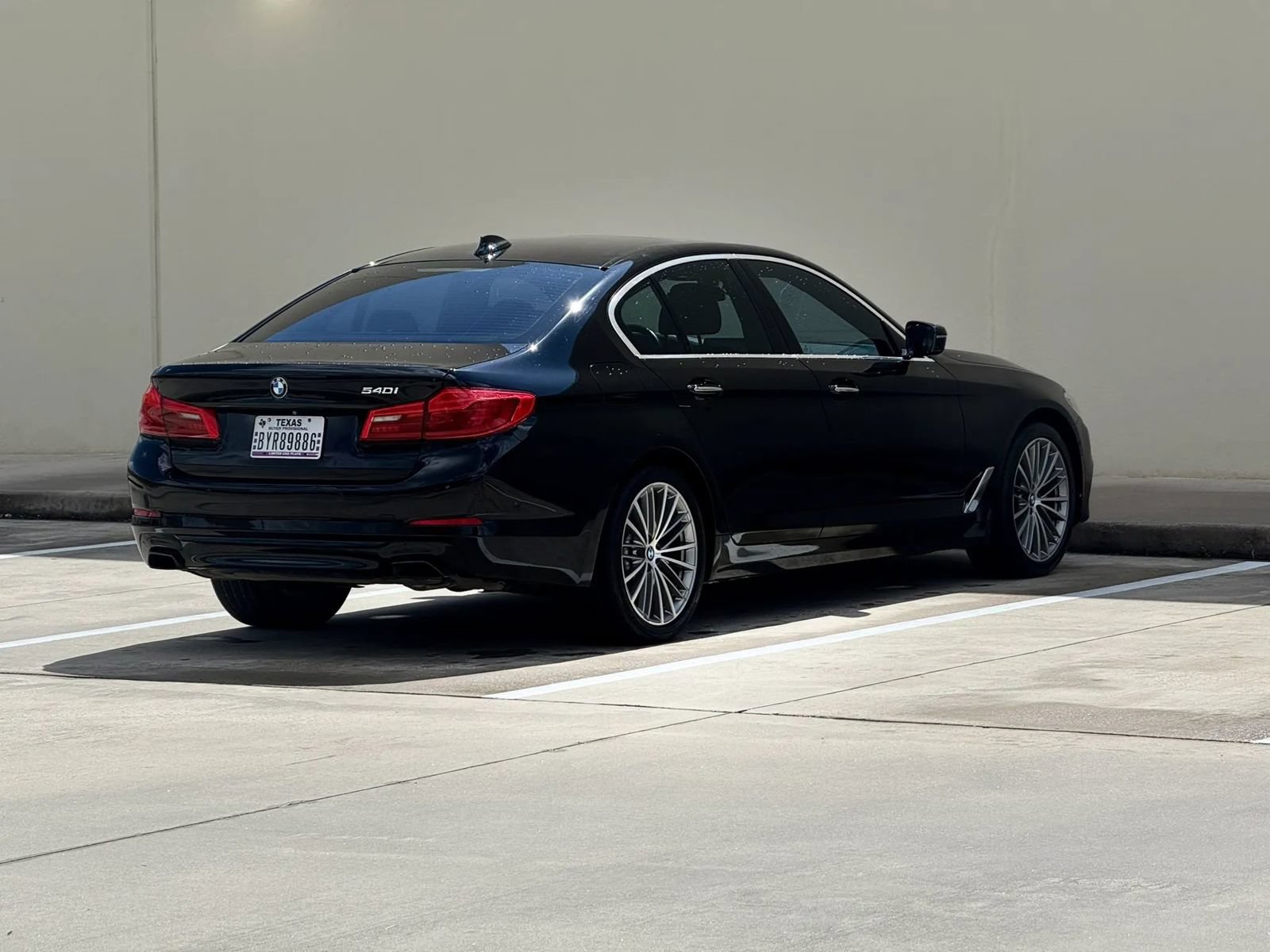Used 2017 BMW 540i RWD image 7