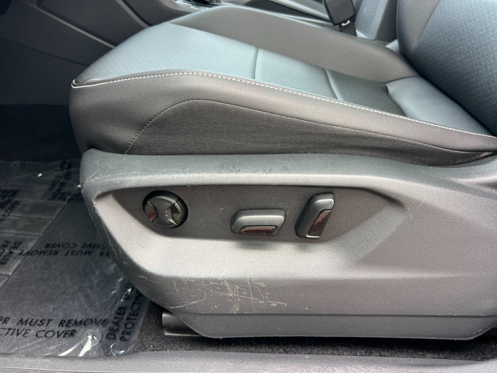 Used 2021 Volkswagen Tiguan SE FWD image 13